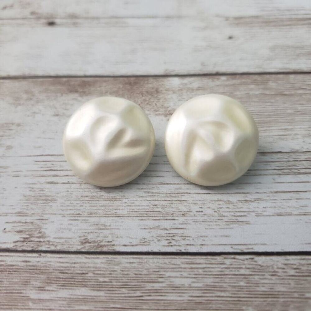 Vintage Clip On Earrings - Cream Uneven Surface Circle Slightly Under 1"
